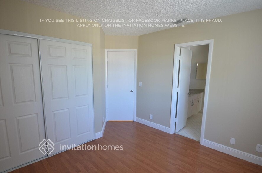 Building Photo - 622 Bedford Way