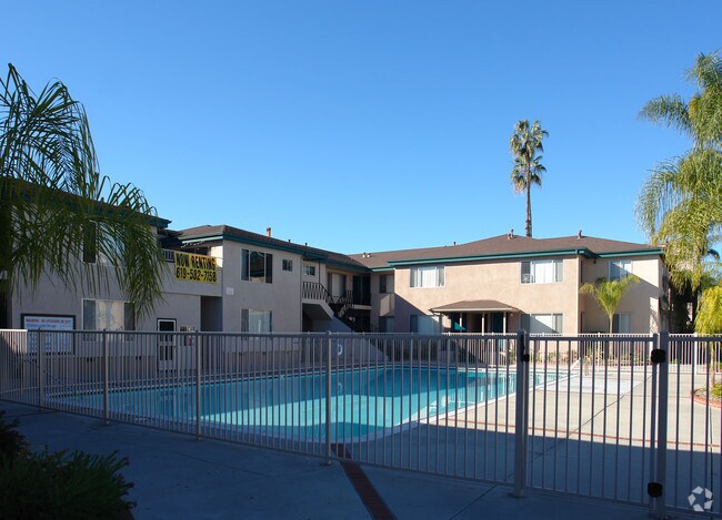 Building Photo - College Campanile - Historical Access