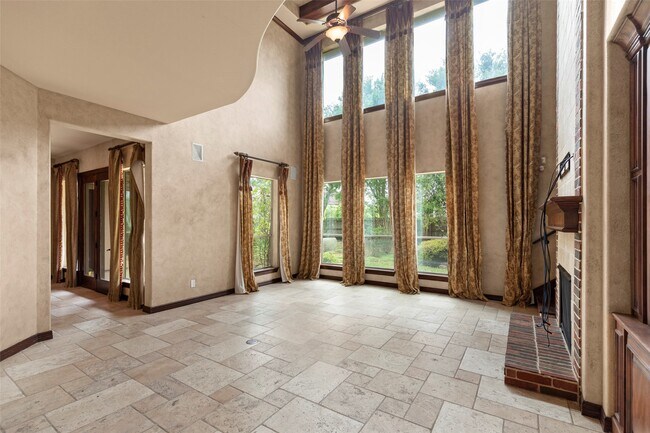 Building Photo - 7414 Newbury Trail