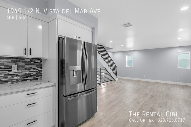 Building Photo - 1949 1/2 N. Vista del Mar Ave-