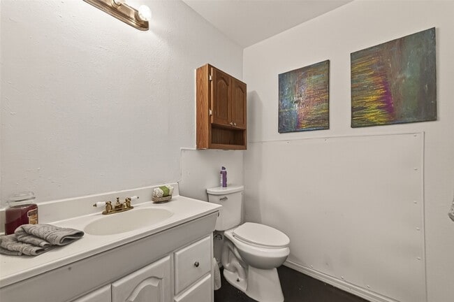 Building Photo - 100 W Hamilton St