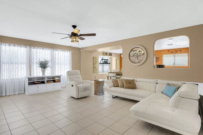 Building Photo - Private Pool Oasis  in southwest Tucson's coveted Star Valley!