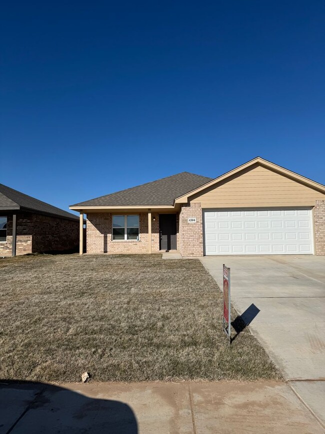 Primary Photo - Brand new construction 3/2/2 CISD!!!!!! 1/...