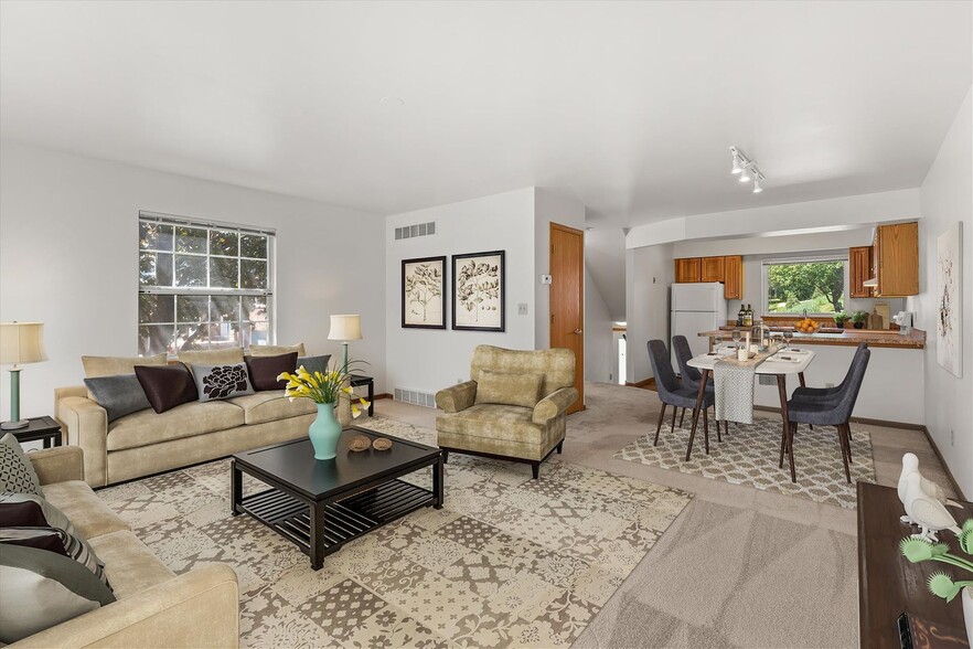 Interior Photo - Apple Valley Associates LLC