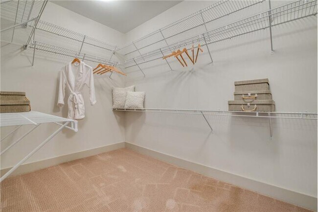 Building Photo - 1401 McKinney St