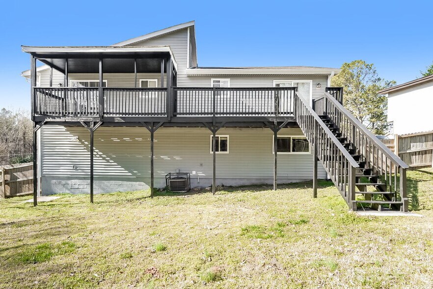 Building Photo - 3833 Chimney Mill Trail
