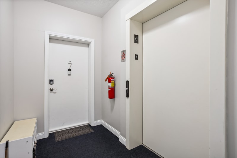 Building Photo - 1829 Park Ave