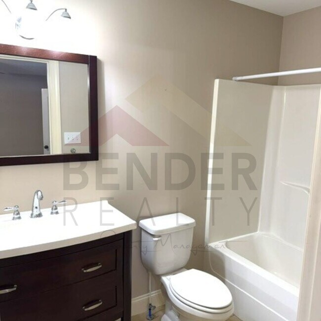 Building Photo - **REDUCED** TOWNHOME IN THE CITY