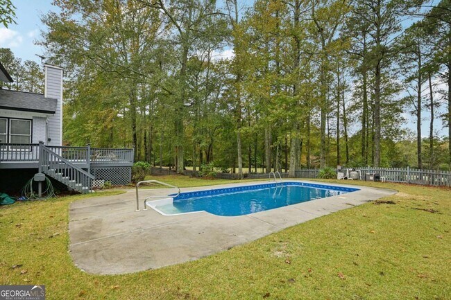 Building Photo - 7379 N Mitchell Ct