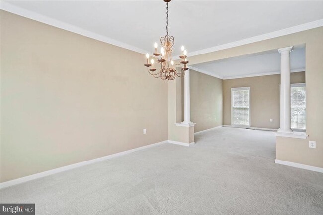 Building Photo - 319 Morlyn Dr