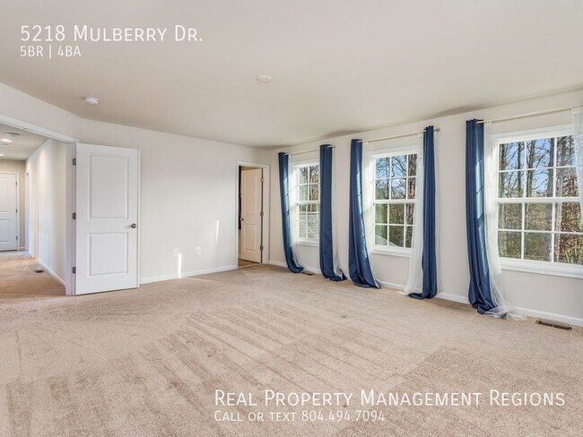 Building Photo - 5218 Mulberry Dr