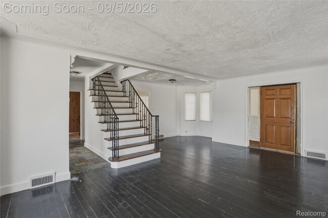 Building Photo - 16661 Linwood St