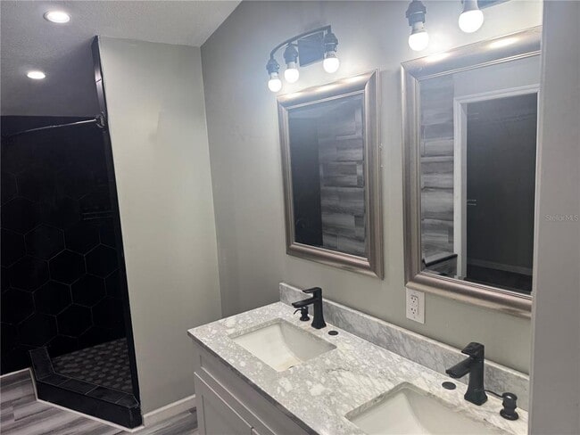 Building Photo - 31326 Tyndall Rd