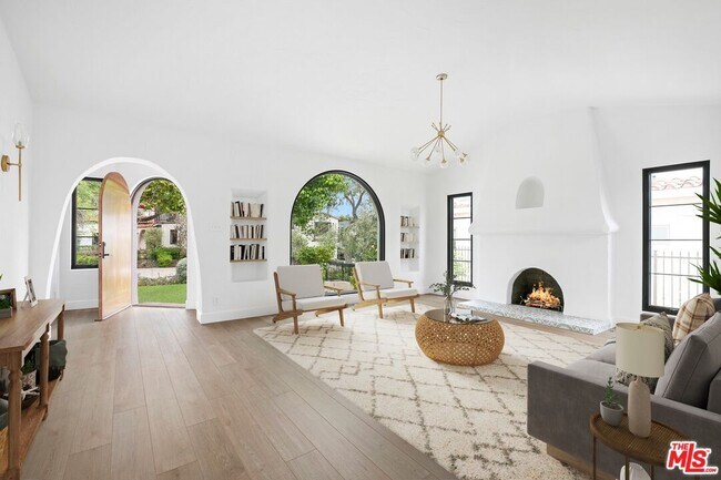 Building Photo - 10525 Cushdon Ave