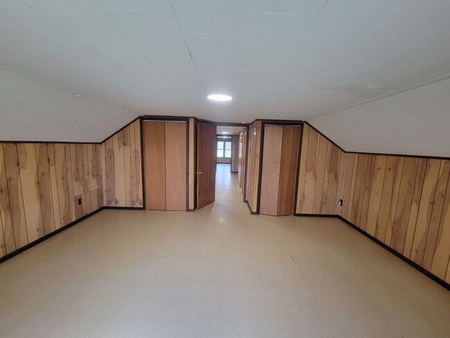 Building Photo - 5 Bedroom Home in Usk, WA