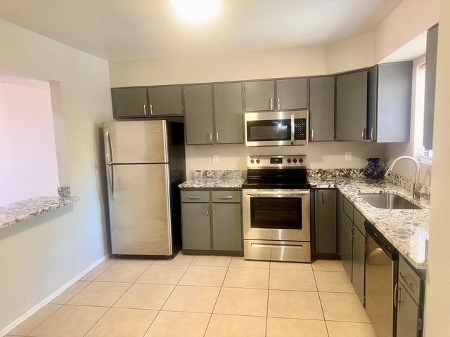 Kitchen - 4976 N Via Carina