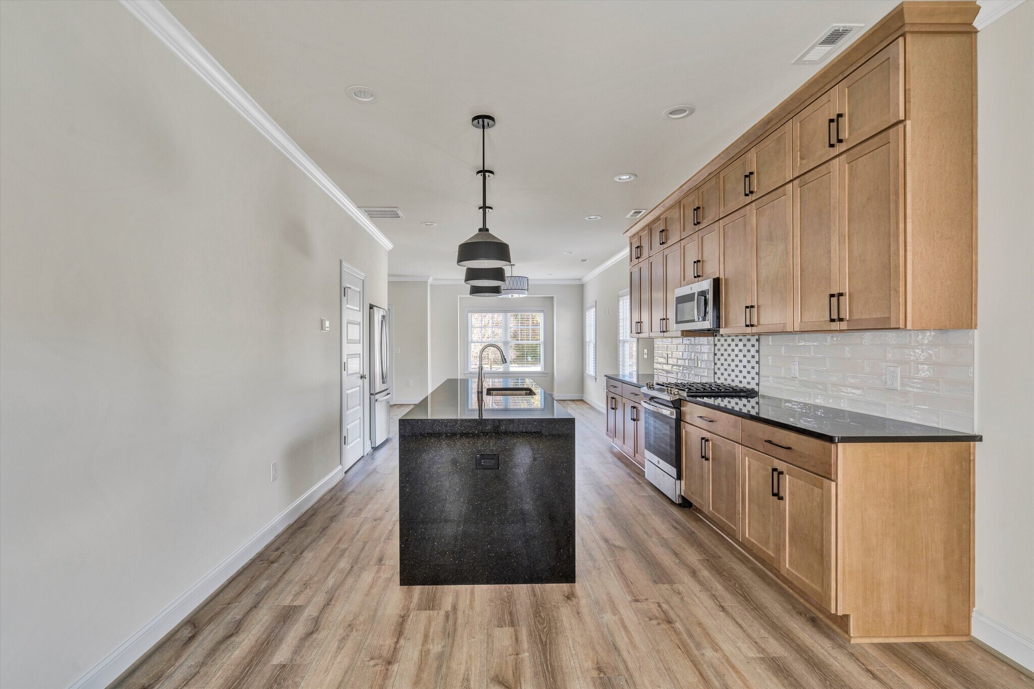 Building Photo - 3404 Avenham Ave SW