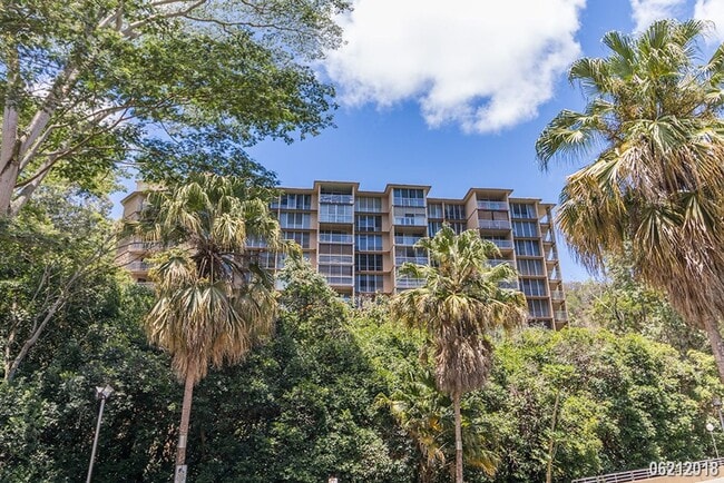 Building Photo - Pet Friendly 2-Bedroom, 1-Bath, 2-Parking ...