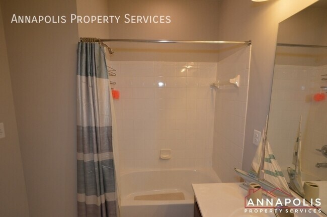 Building Photo - 533 Leftwich Ln