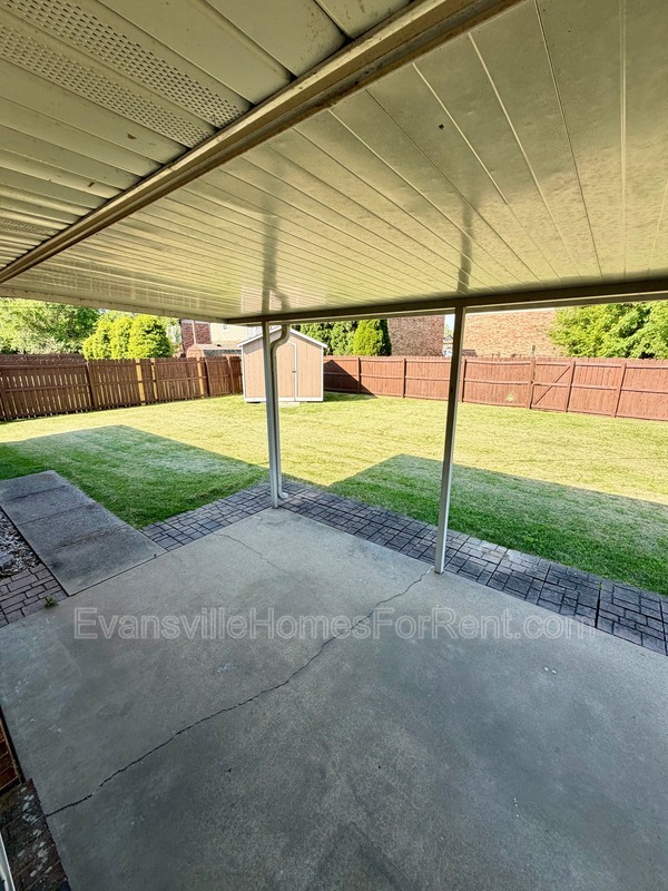 Building Photo - 1724 N Colony Dr