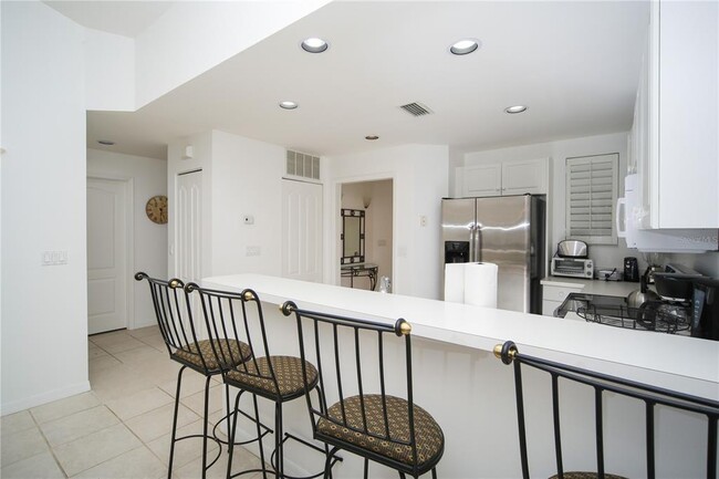 Building Photo - 3702 54th Dr W