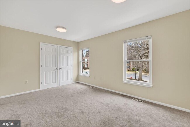 Building Photo - 6427 Old Scotts Ct