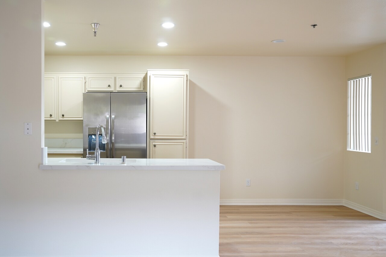 Building Photo - 17161 Alva Rd