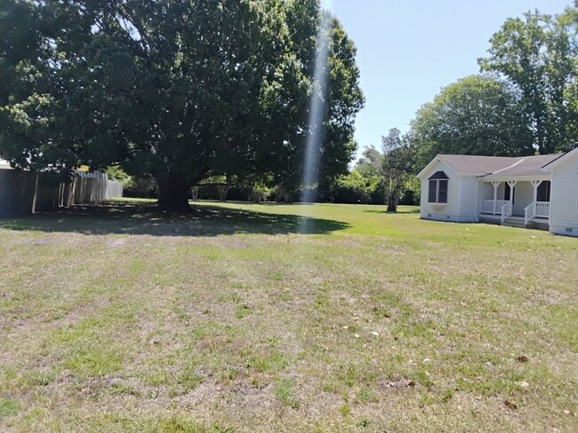 Building Photo - 4331 NC-24