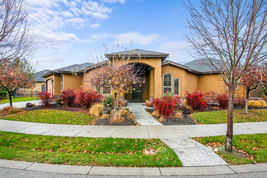 Building Photo - 2893 S Brookwater Ln
