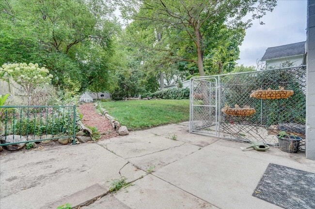 Building Photo - 4517 Field Ave