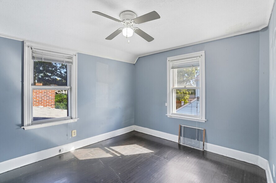 Building Photo - 610 Salisbury Rd