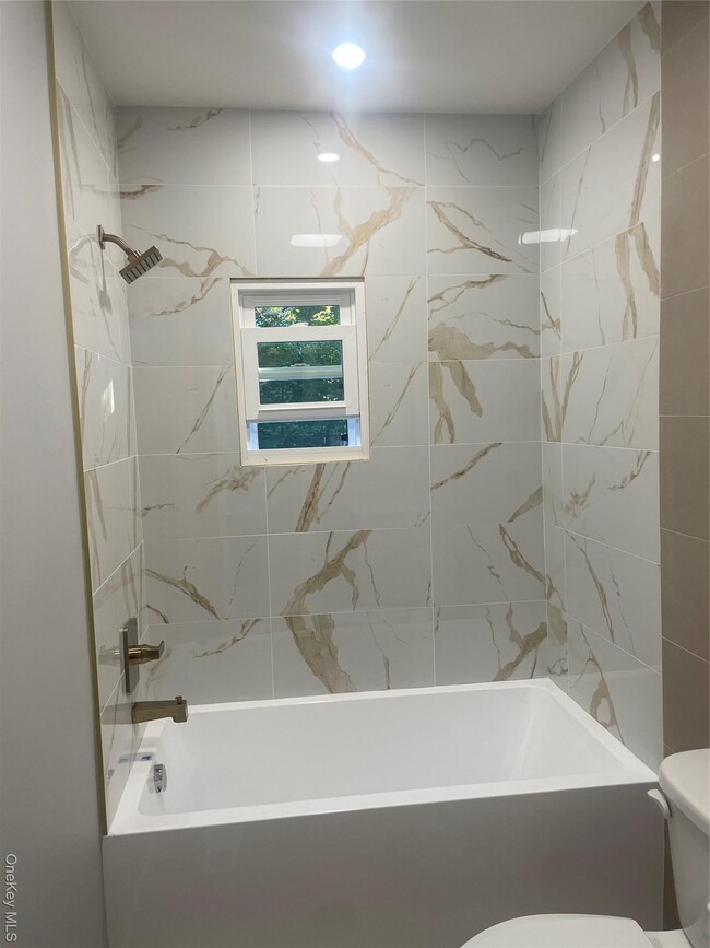 Building Photo - 33 Mailler Ave