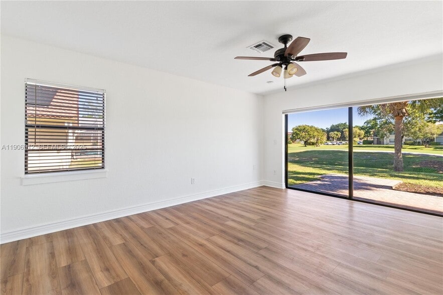 Building Photo - 21344 Escondido Way S