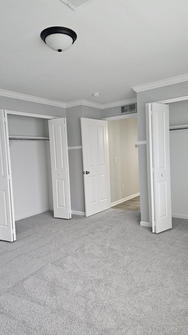 Building Photo - 4046 Kirkway Ct