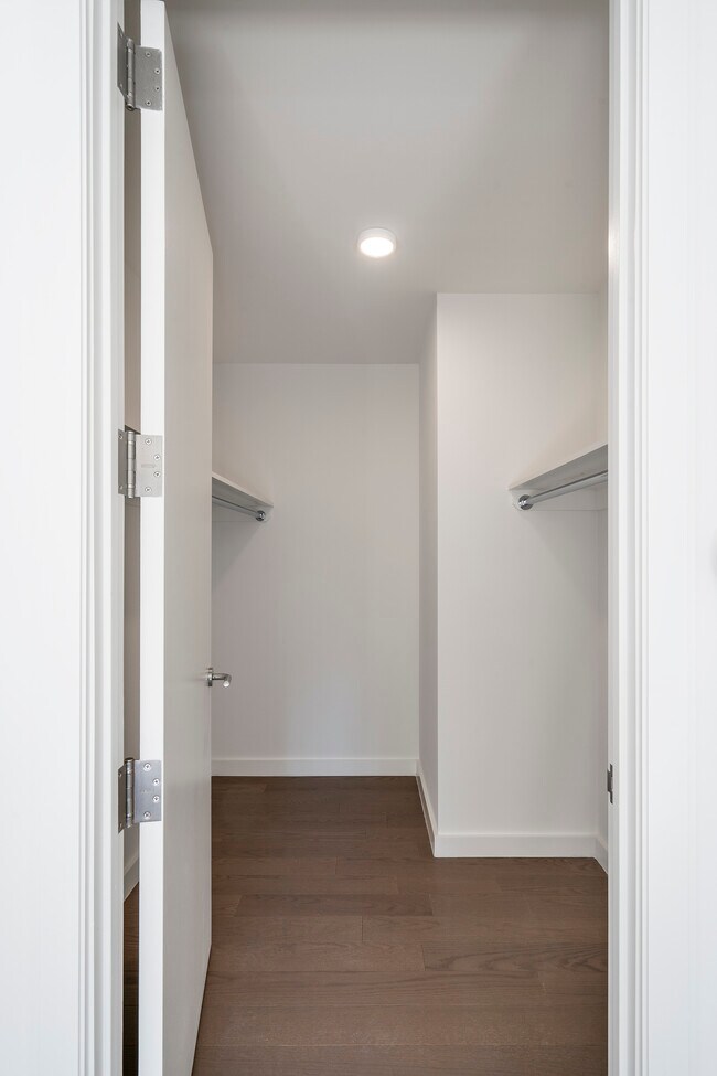 Interior Photo - 220 East 72nd Street