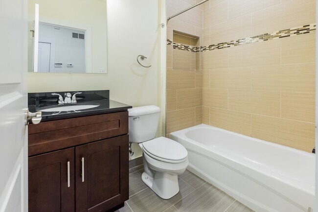 Building Photo - 1541 Ogden St