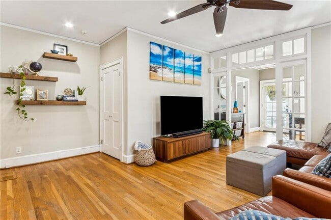 Building Photo - 901 Adair Ave NE