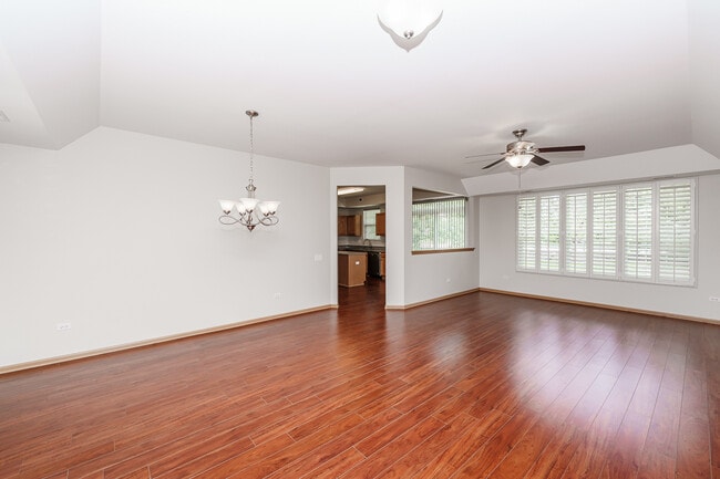 Building Photo - 14068 Palisades Ave