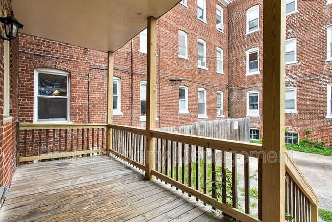 Building Photo - 223 N Arthur Ashe Blvd