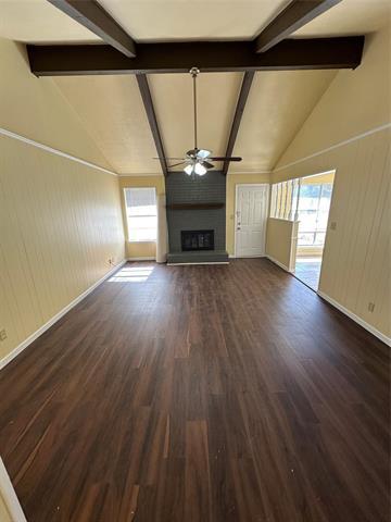 Building Photo - 745 Spring Valley Dr
