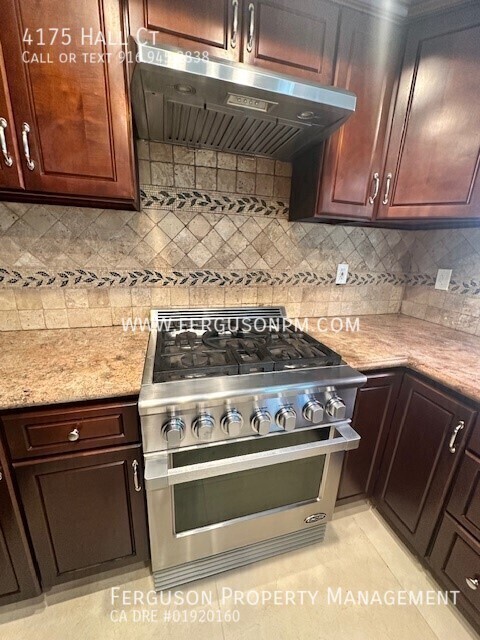 Building Photo - 4175 Hall Ct