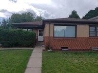 Building Photo - 227 Carroll Ave