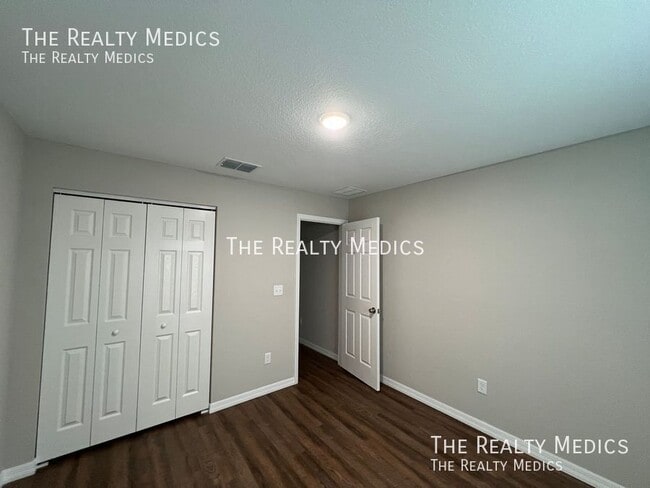 Building Photo - 3628 SE 134th St