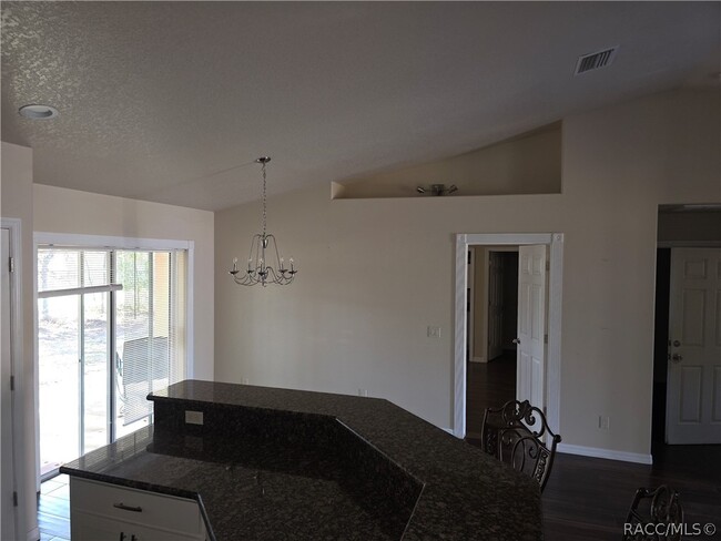 Building Photo - 5835 N Decarlo Dr