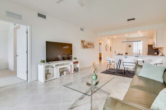 Building Photo - 18421 Copperhead Dr