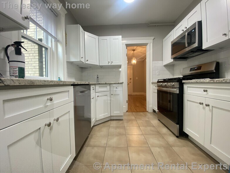 Building Photo - 1558 Massachusetts Ave