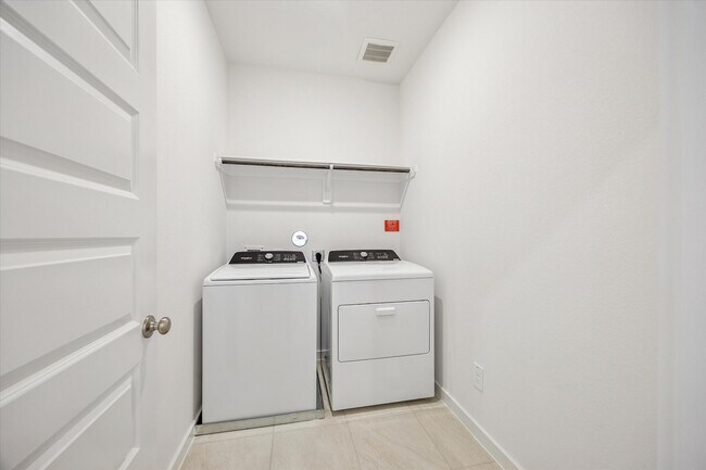 Building Photo - 4113 Fig Grv St