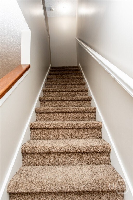 Building Photo - 290 Appleby Dr