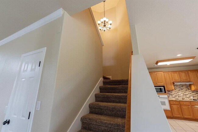 Building Photo - 11505 Emerald Falls Dr
