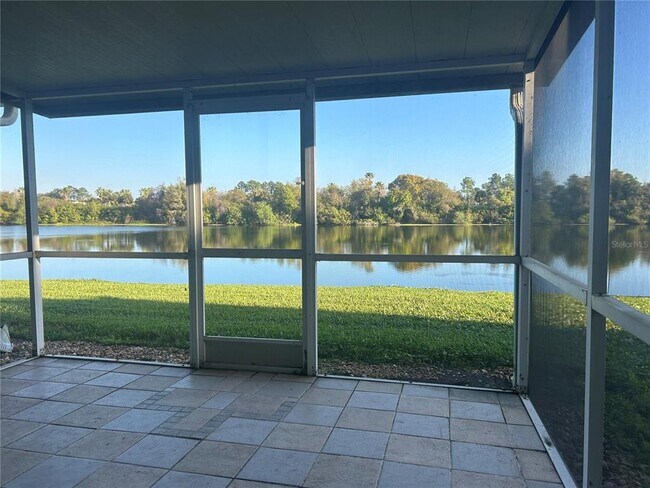 Building Photo - 427 Kensington Lake Cir